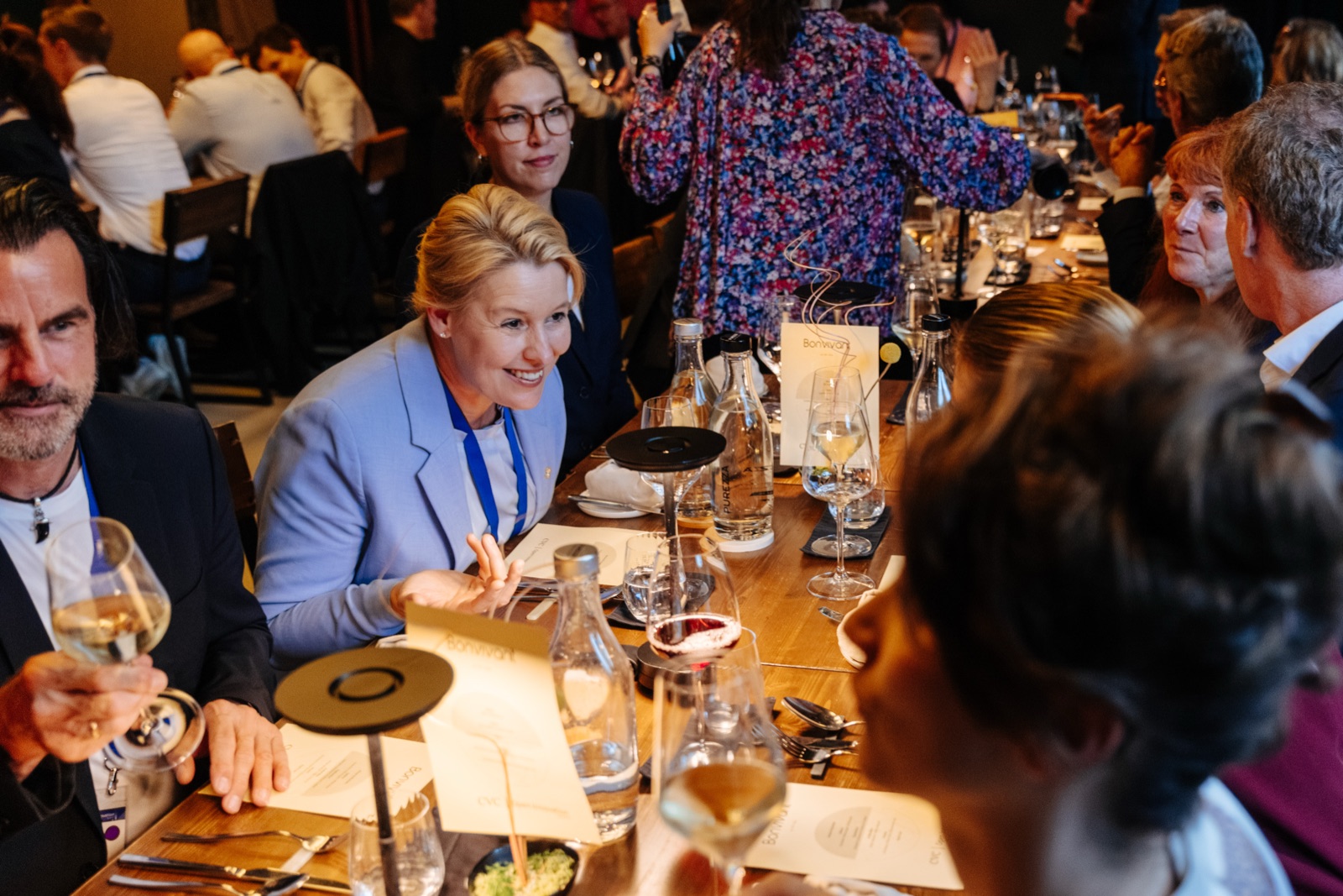 Participants in conversation at the dinner of the 2026 summit in Berlin